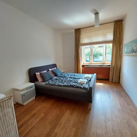 V Prvorepublikove Vile Apartment *